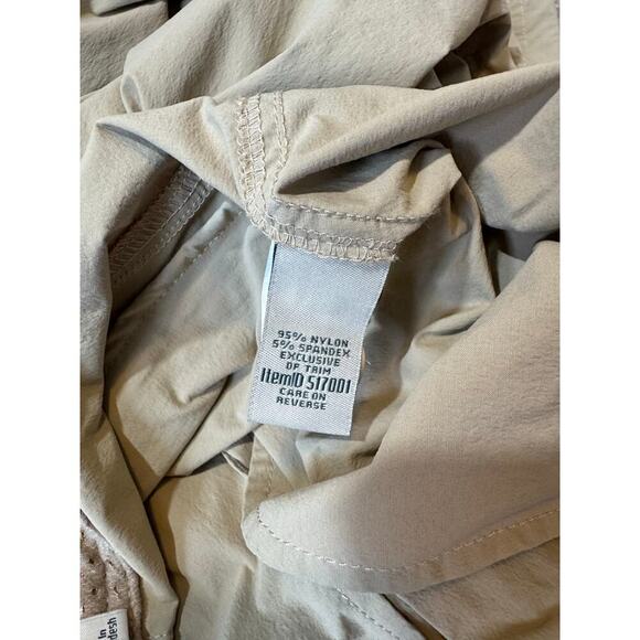 L.L. Bean comfort Trail pants, Womans size 10 Petite / Short; lightweight - Picture 9 of 10